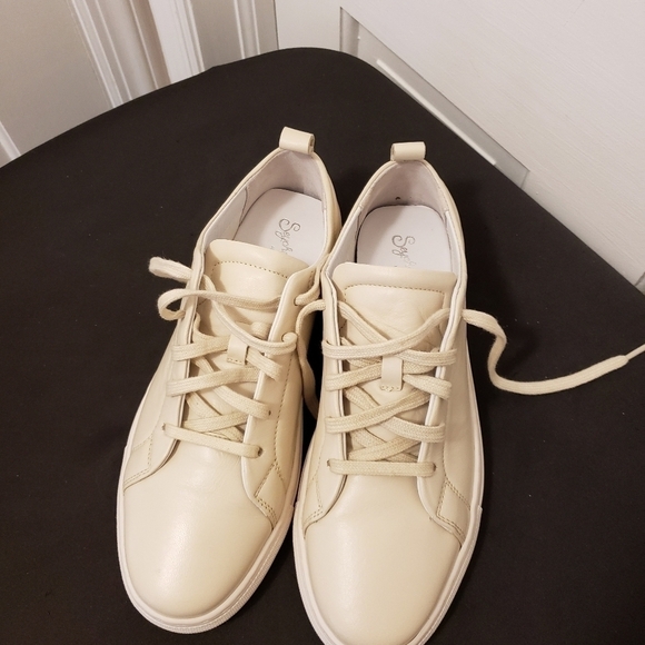 EUC Seychelles Off White Leather Laceup Casual Sneaker Shoes Size 9 - Picture 9 of 10